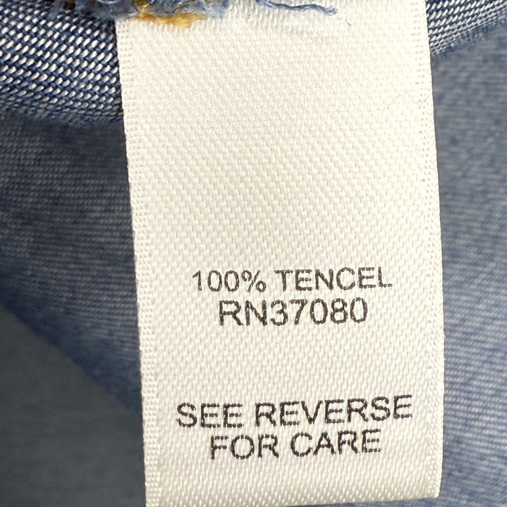 Cato size 18/20W Women’s Blue Denim Chambray Cold Shoulder V-neck Top - Picture 6 of 7
